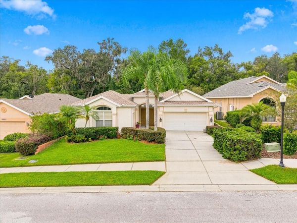 12220 WOODLANDS CIRCLE , DADE CITY, FL 33525
