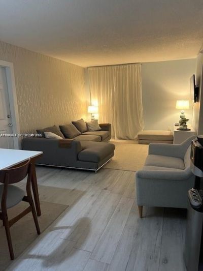 7800 Collins Ave, Unit 204, Miami Beach, FL 33141 Photo
