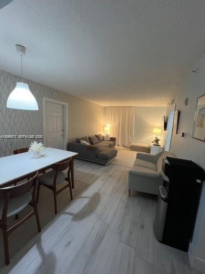 7800 Collins Ave, Unit 204, Miami Beach, FL 33141 Photo