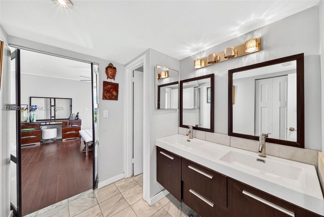 3375 N Country Club Dr , Unit 1506, Aventura, FL 33180 Photo