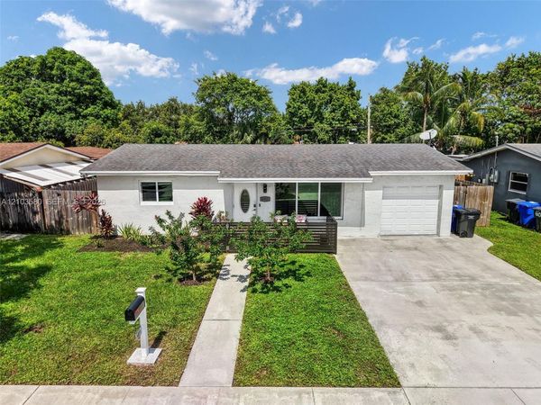 6311 Liberty St , Hollywood, FL 33024