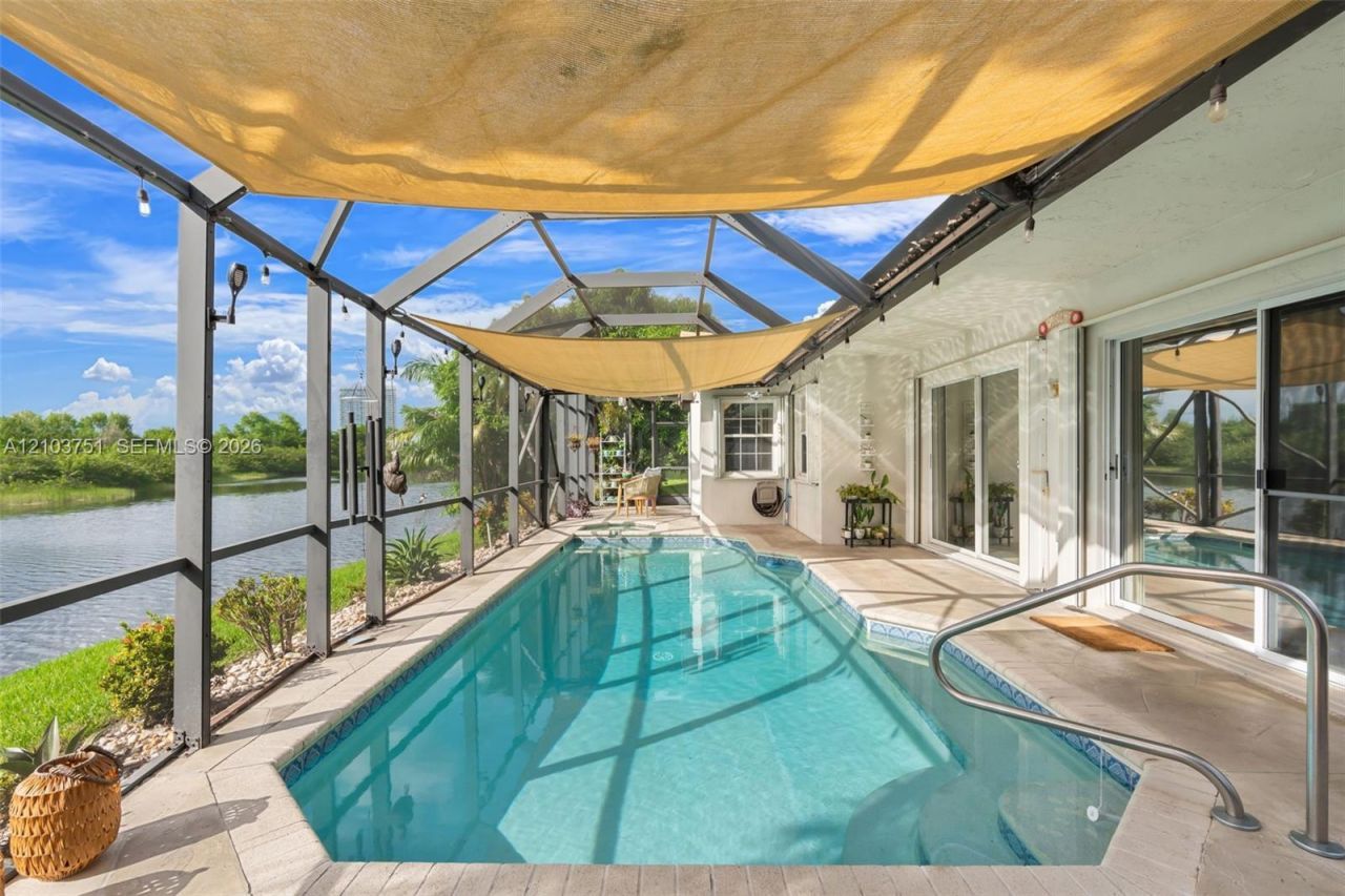 1381 NW 129th Way, Sunrise, FL 33323 Photo