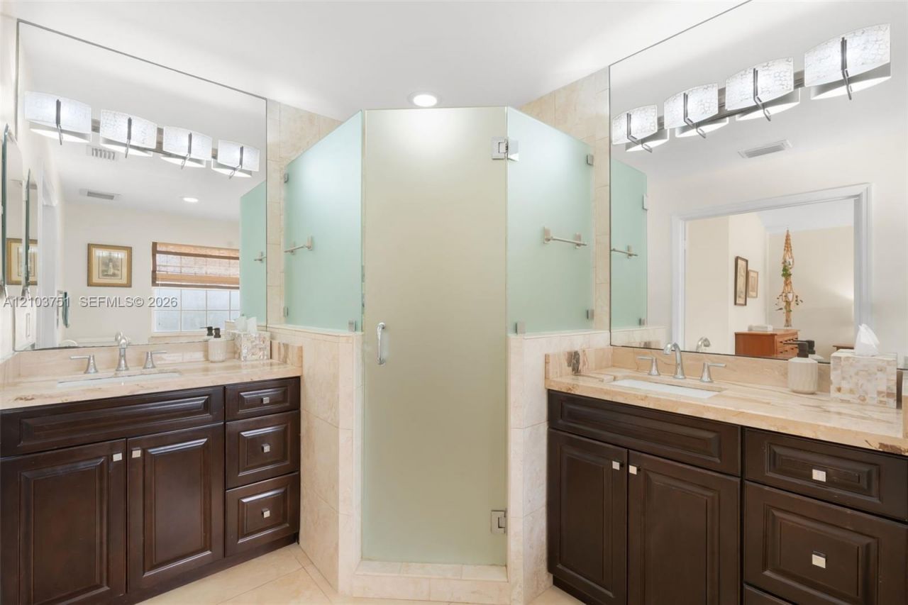 1381 NW 129th Way, Sunrise, FL 33323 Photo