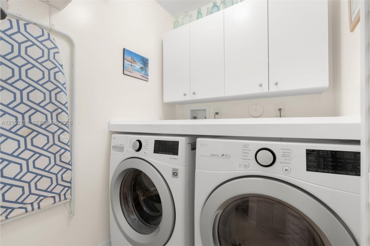 1381 NW 129th Way, Sunrise, FL 33323 Photo