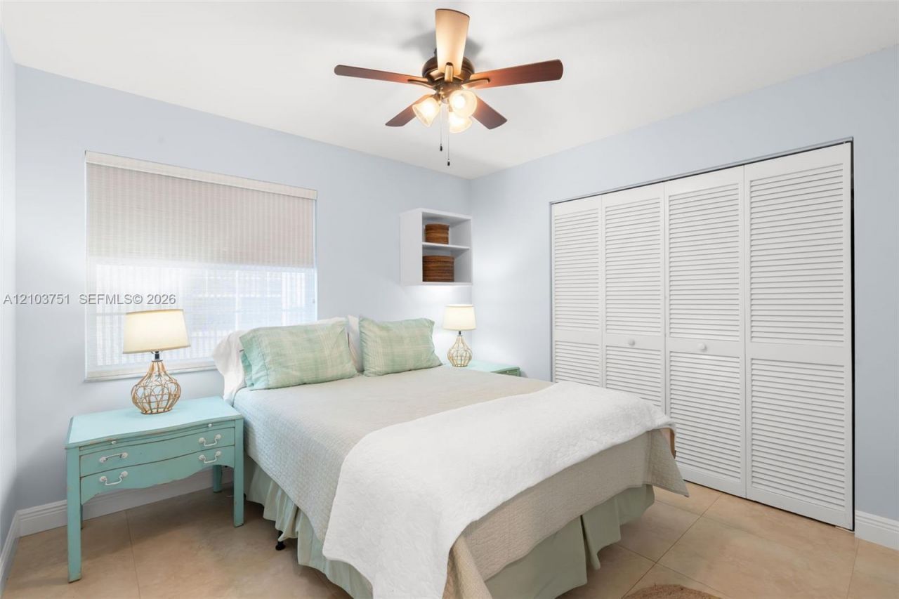 1381 NW 129th Way, Sunrise, FL 33323 Photo