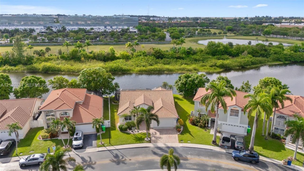 1381 NW 129th Way, Sunrise, FL 33323 Photo