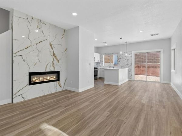 4627 Dealers Choice Way, Unit 102, Las Vegas, NV 89122