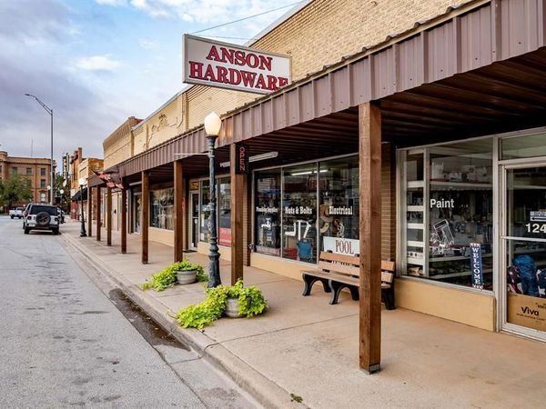 1245 Commercial Avenue, Anson, TX 79501
