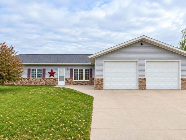 1634 Lessard Avenue, Grafton, ND 58237