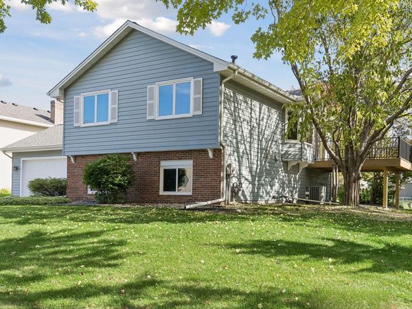 11910 44th Avenue N, Plymouth, MN 55442