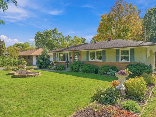 1482 Case Avenue , Saint Paul, MN 55106