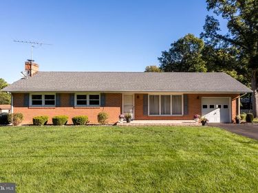 1033 TASKER ROAD , STEPHENS CITY, VA 22655