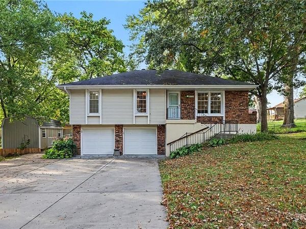 819 NE 114th Street, Kansas City, MO 64155