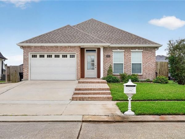 4516 LAMARQUE Drive , Meraux, LA 70075