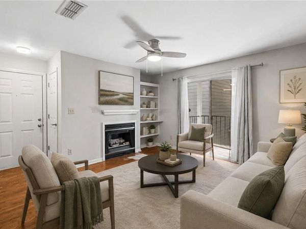 305 Granville Court , Atlanta, GA 30328