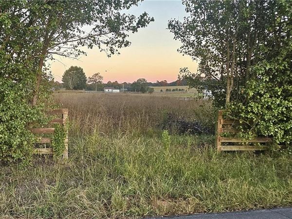 640 Pendley Road SE, Calhoun, GA 30701
