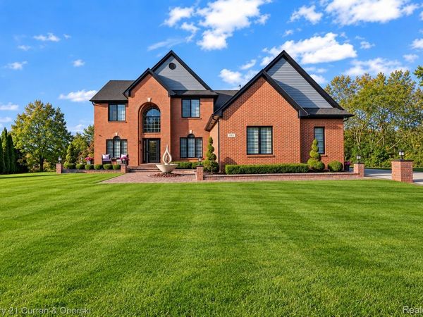 653 Holbrooke Drive , Canton Township, Mi 48187