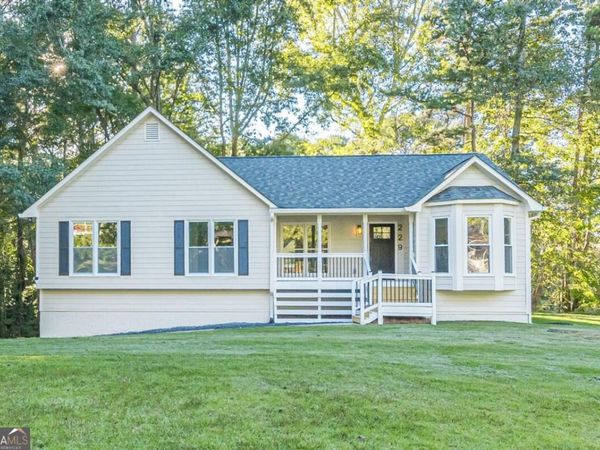 229 Oak Landing, Douglasville, GA 30134