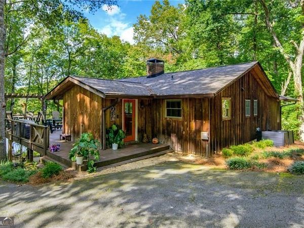 3599 Lakeview Drive, Gainesville, GA 30501