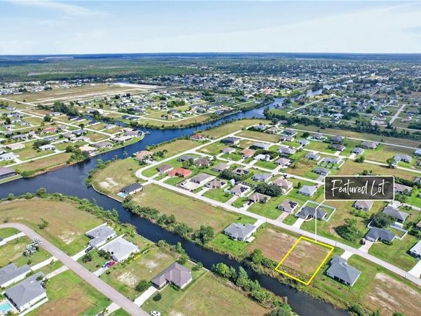 3722 NE 13th AVE , CAPE CORAL, FL 33909