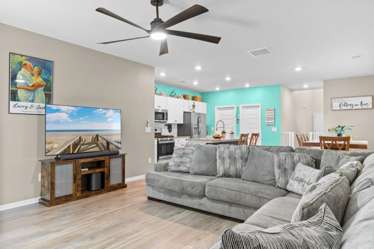 225 Cypress Tree Loop Photo 12