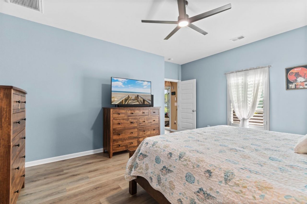 225 Cypress Tree Loop Photo 15