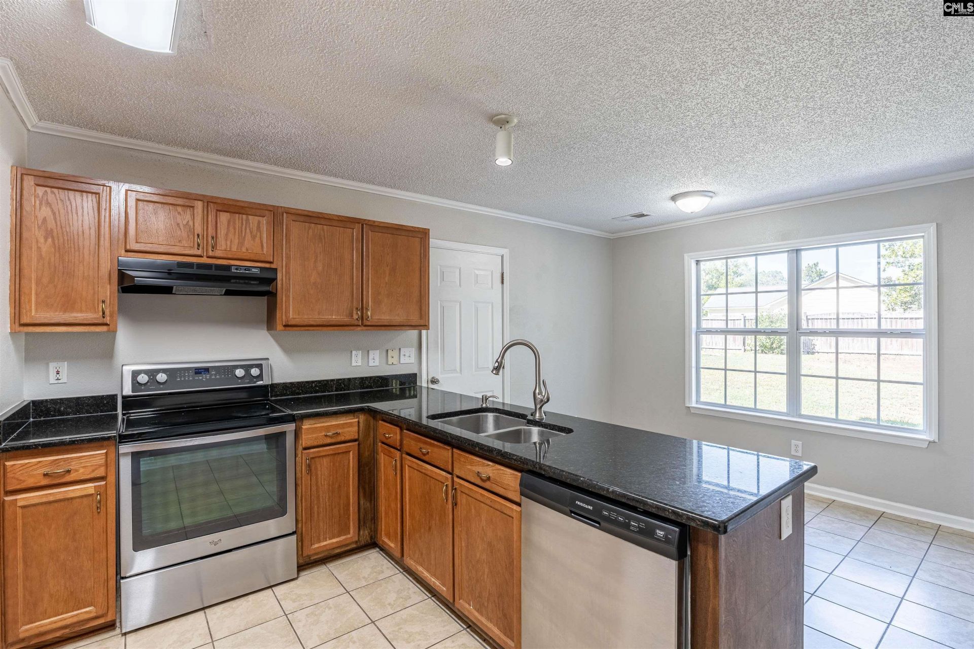 431 Kingston Trace Road  Photo 11