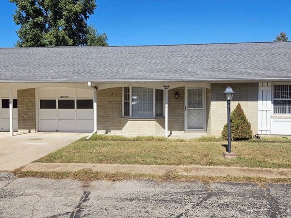 1305 Meadowbrook Drive, Unit 29, Mountain Home, AR 72653