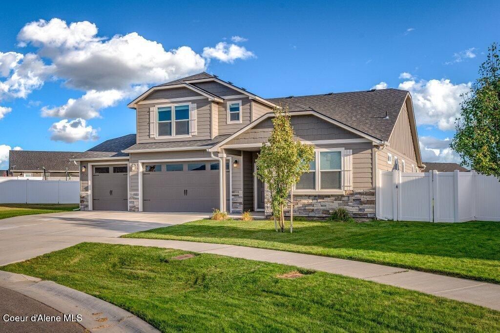 5734 W Lujack Way, Rathdrum, ID 83858 Main Photo