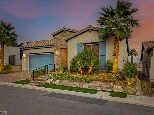 24 Cliffwater Street, Henderson, NV 89011