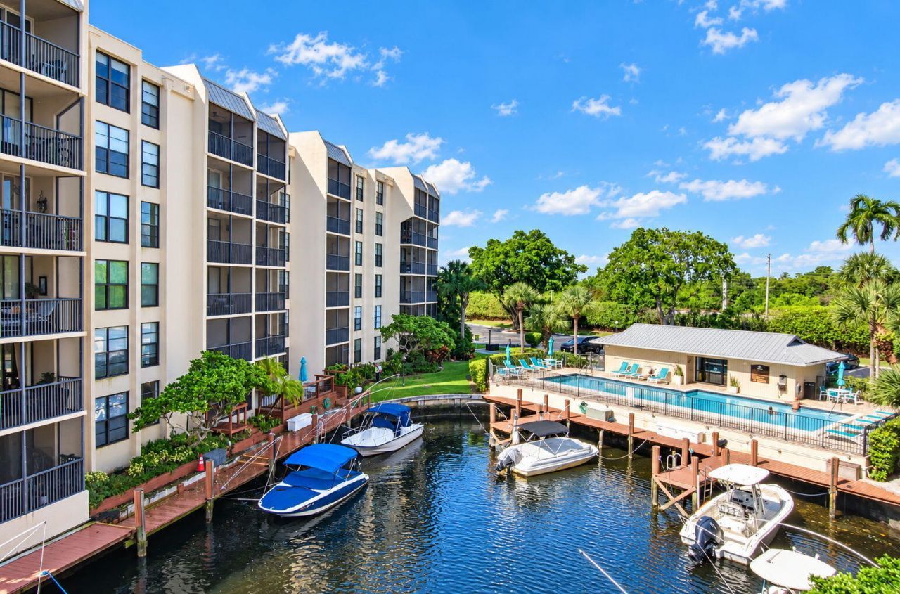 20 Royal Palm Way, Unit 301, Boca Raton, FL 33432 Photo