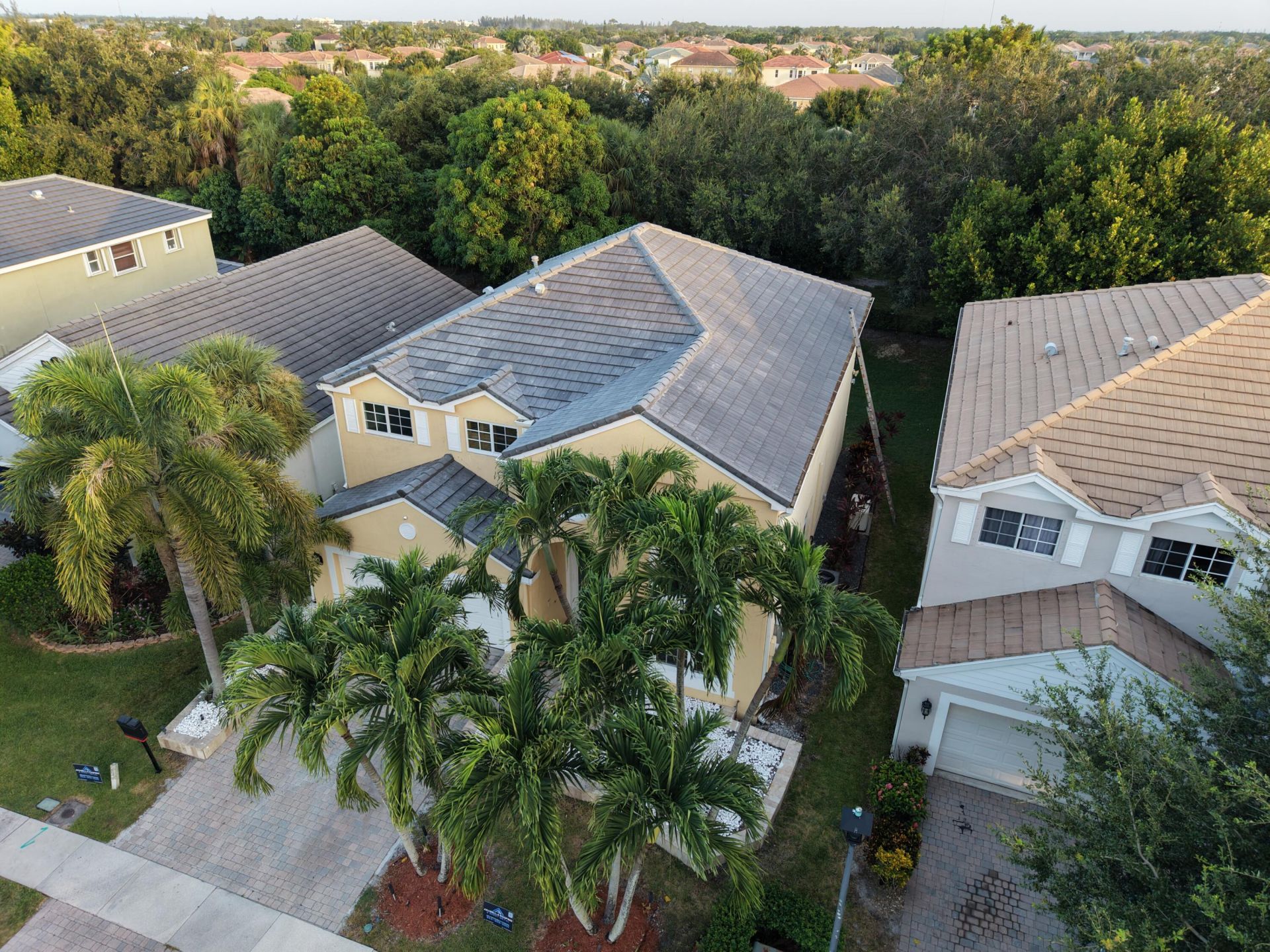 307 Berenger Walk, Royal Palm Beach, FL 33414 Photo
