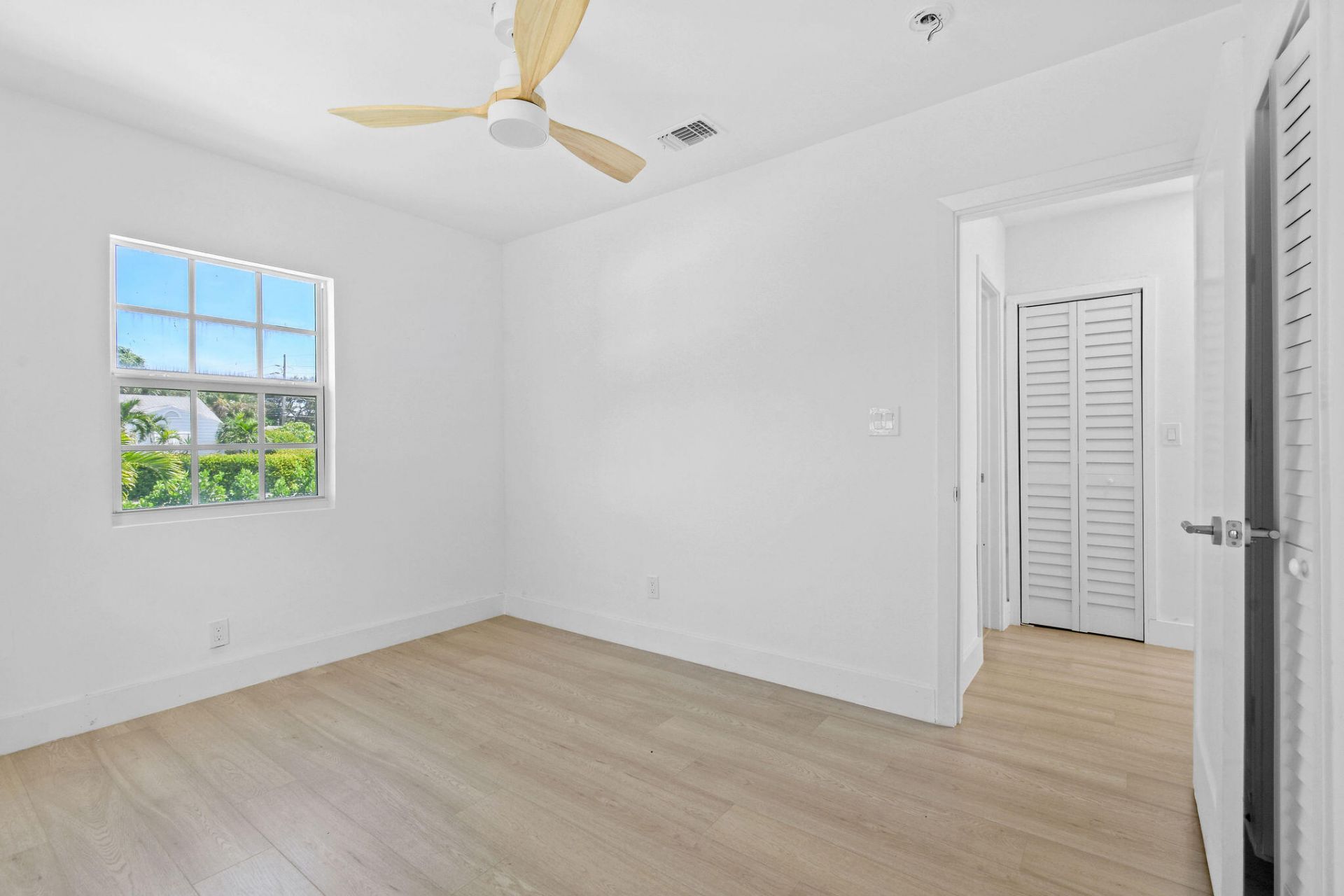 1201 N Ocean Breeze, Lake Worth Beach, FL 33460 Photo