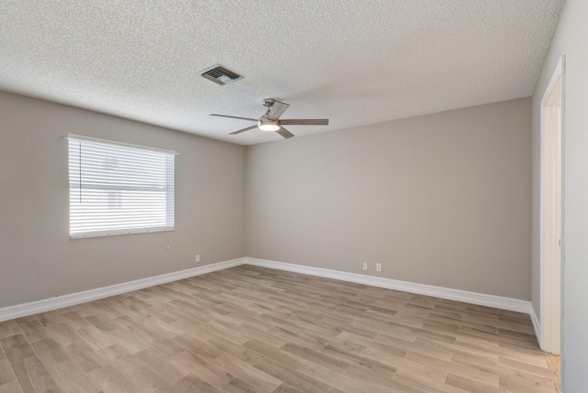 1740 NW 19th Terrace, Unit 202, Delray Beach, FL 33445 Photo