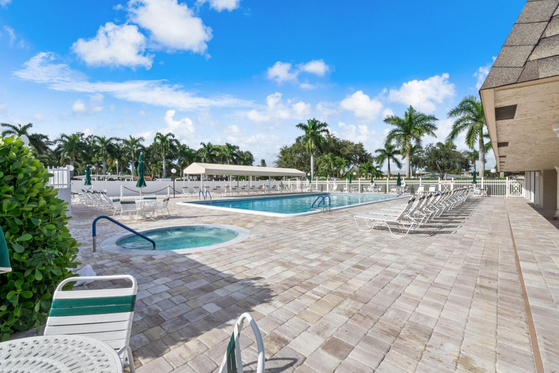 1740 NW 19th Terrace, Unit 202, Delray Beach, FL 33445 Photo
