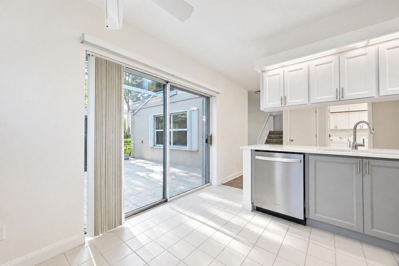 2864 SW Lakemont Place, Palm City, FL 34990 Photo