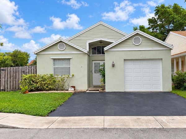 138 SW 159th Way, Sunrise, FL 33326