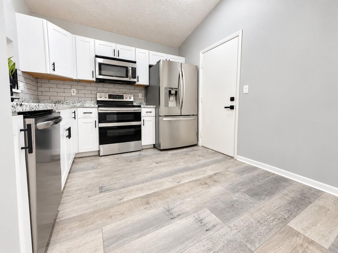 138 SW 159th Way, Sunrise, FL 33326 Photo