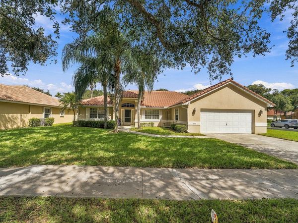 3705 BEACHWOOD Drive, Delray Beach, FL 33445