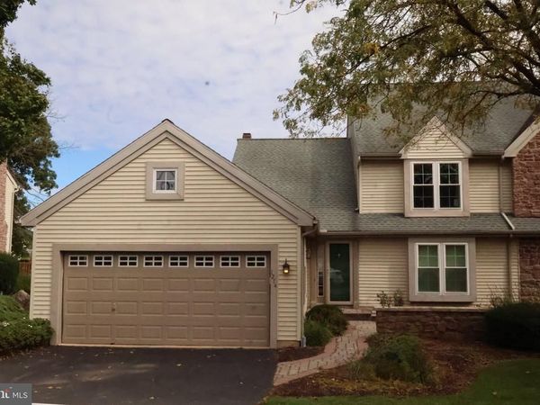 1274 CRESTVIEW DRIVE, DENVER, PA 17517
