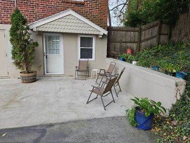 200 N WAYNE AVENUE, Unit 1, WAYNE, PA 19087