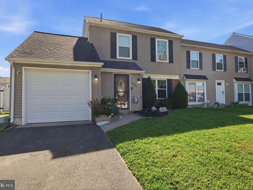 6691 Pickwick Court , Bensalem, PA 19020 Main Photo