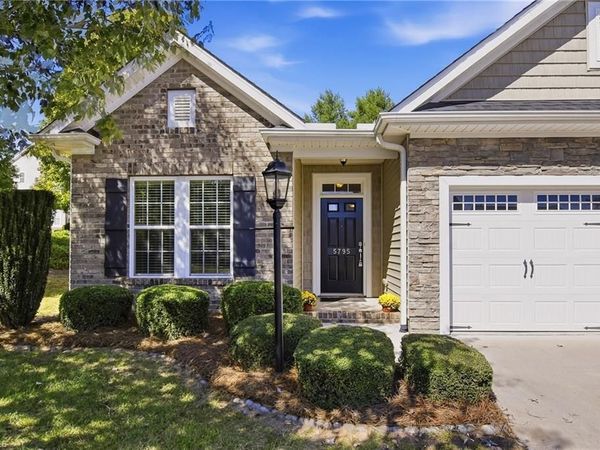 5795 Knoll Court , Lewisville, NC 27023