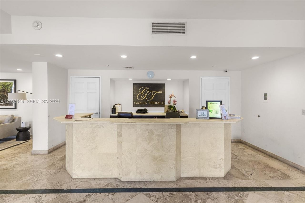 2351 Douglas Rd , Unit 611, Miami, FL 33145 Photo