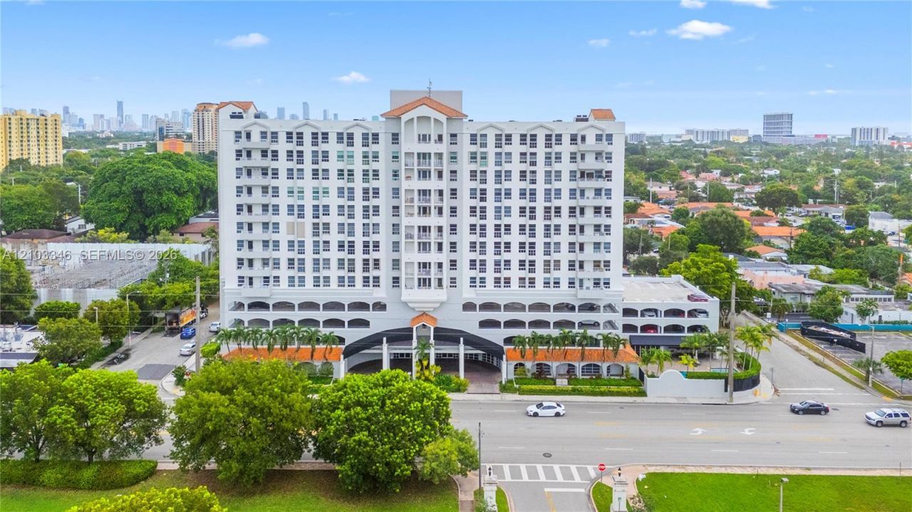 2351 Douglas Rd , Unit 611, Miami, FL 33145 Photo