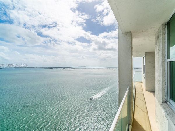 800 Claughton Island Dr, Unit 1804, Miami, FL 33131