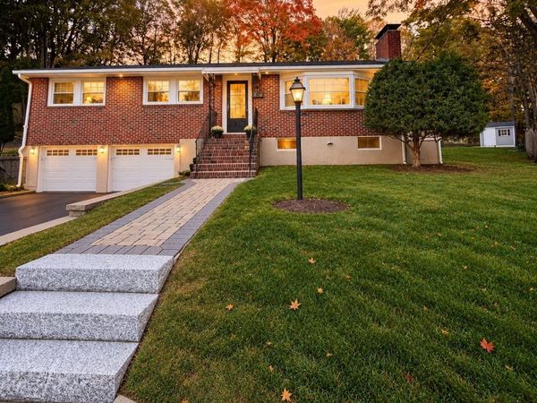 36 Lincoln Terrace, Waltham, MA 02451