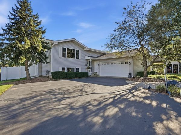 717 Lake Court , New Lenox, IL 60451