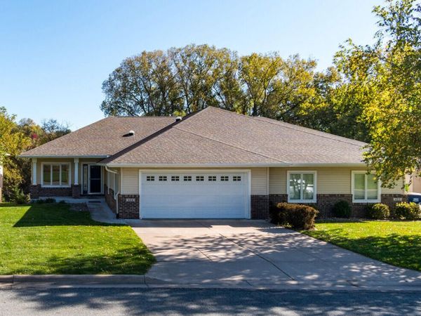 424 French Rd, Onalaska, WI 54650
