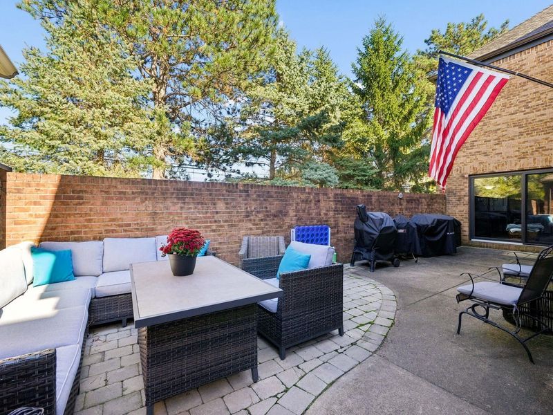 1221 Fountaine Drive, Columbus, OH 43221 Photo 57